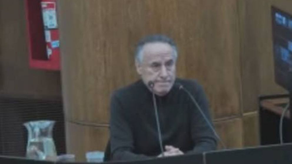 Julio Silva, el encargado del edificio donde vivi� Cristina Kirchner, declar� este jueves en el juicio por la causa Cuadernos.