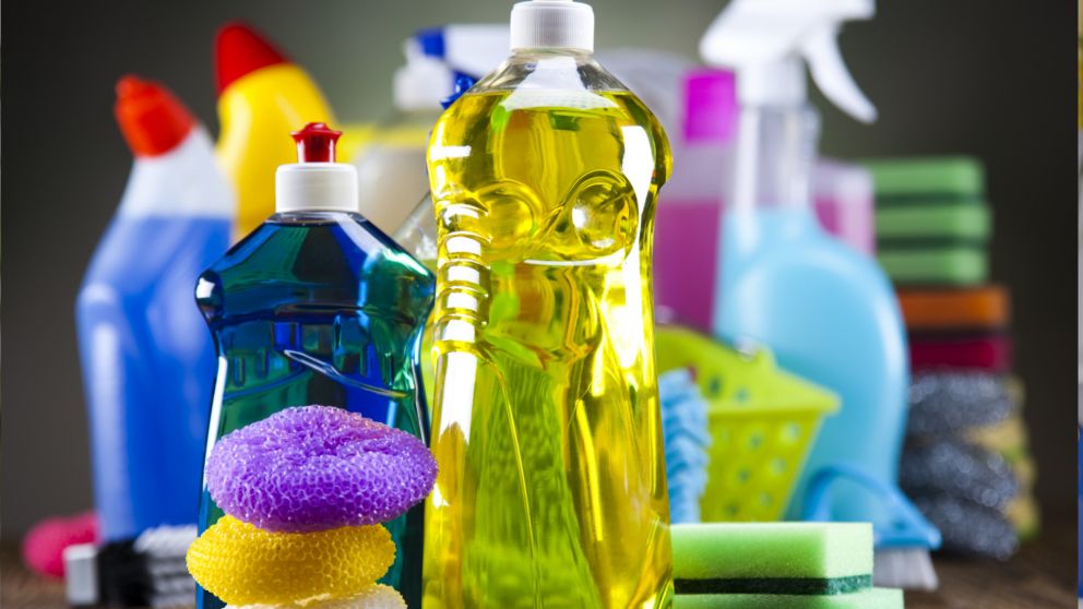 ANMAT retiró del mercado una serie de productos de limpieza por no cumplir con los requisitos sanitarios (imagen ilustrativa).