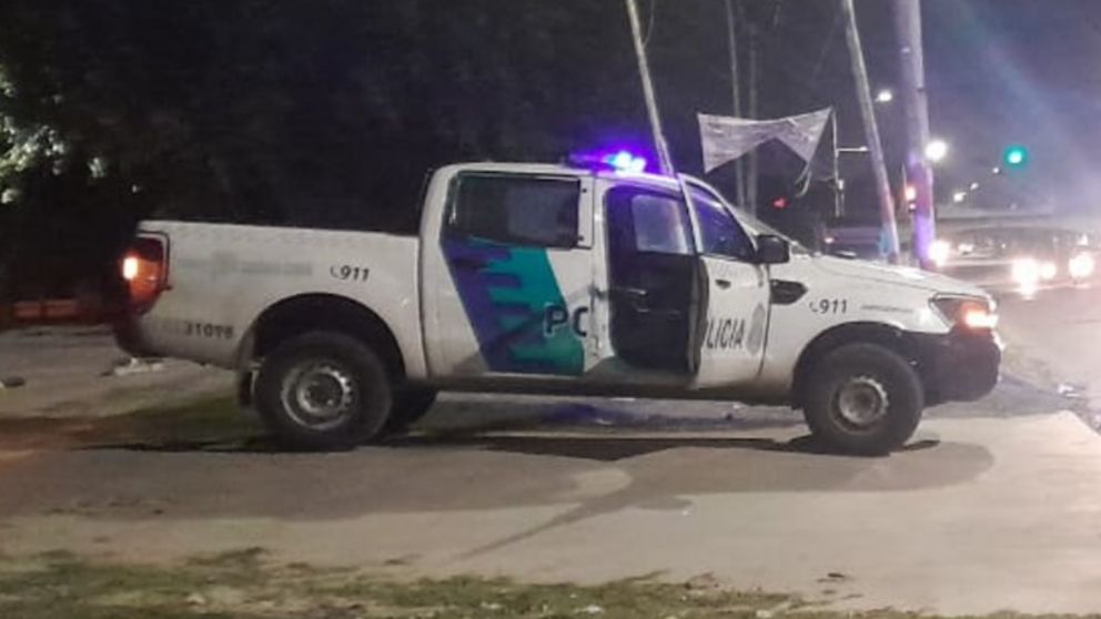 Los policías se apersonaron en el escenario del siniestro.