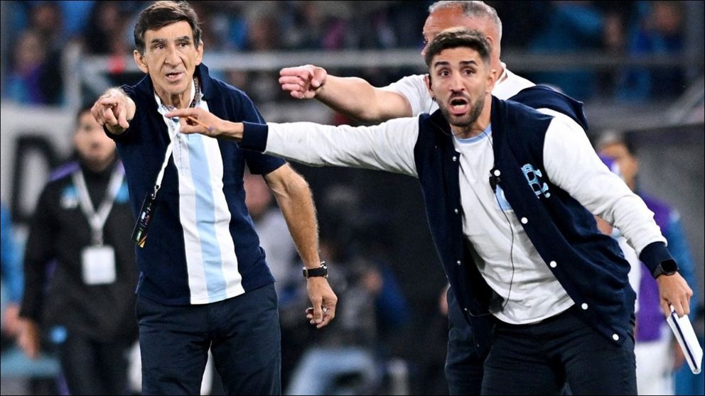 El hijo de Gustavo Costas public� un mensaje de despedida con un palito para la dirigencia de Racing: "Nos quedaba mucho..."
