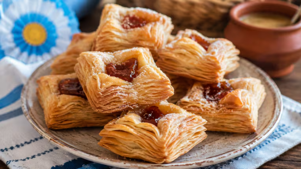 Pastelitos en 10 minutos: la receta r�pida del cl�sico argentino ideal para el 25 de Mayo