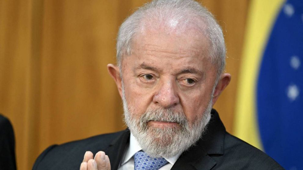 Por c�ncer de piel, Lula da Silva inici� un tratamiento preventivo de radioterapia.