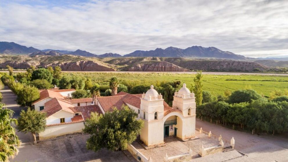 Calles tranquilas, casonas coloniales y monta�as imponentes convierten a este pueblo salte�o en uno de los destinos m�s encantadores de los Valles Calchaqu�es.
