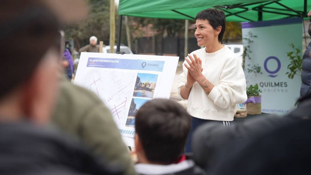 Mayra Mendoza denunció "abandono" del Gobierno nacional y busca financiamiento internacional para obras hídricas