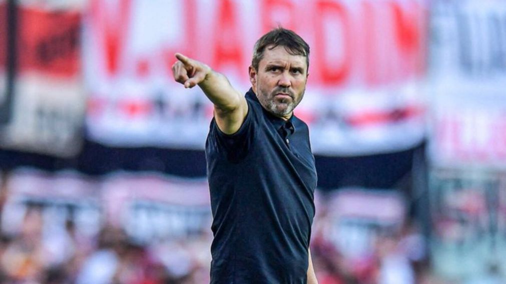 Eduardo Coudet renovar� el plantel de River para el segundo semestre del a�o con la salida de varios jugadores y la llegada de refuerzos.