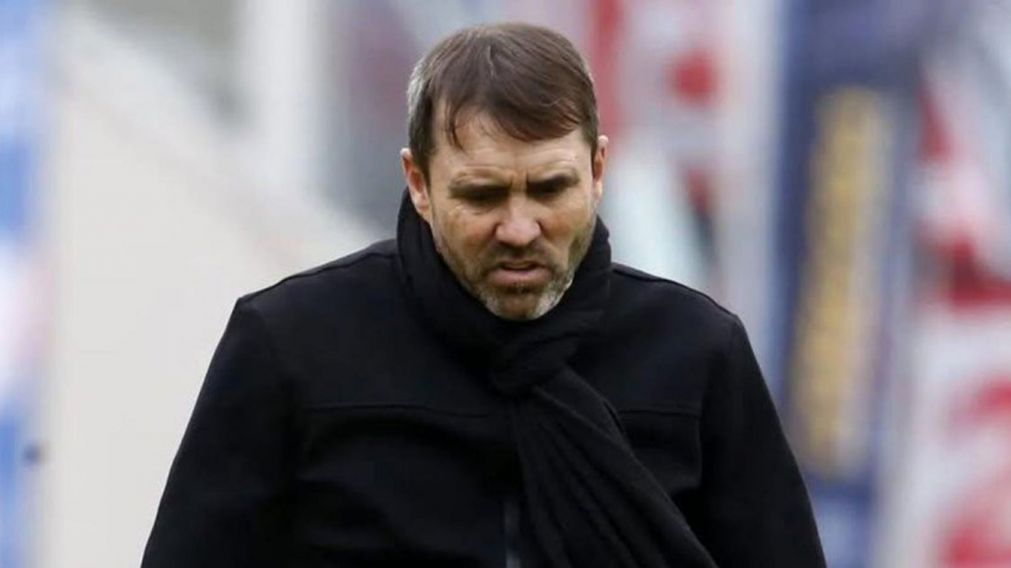 Eduardo Coudet fue sancionado por insultar a Falcón Pérez en la final ante Belgrano.