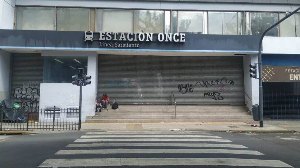 El tren Sarmiento dejar� de llegar a la estaci�n Once durante seis meses por renovaci�n de v�as.
