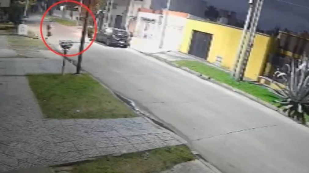 Inseguridad en Quilmes Oeste: le robaron el auto cuando descend�a frente a su vivienda