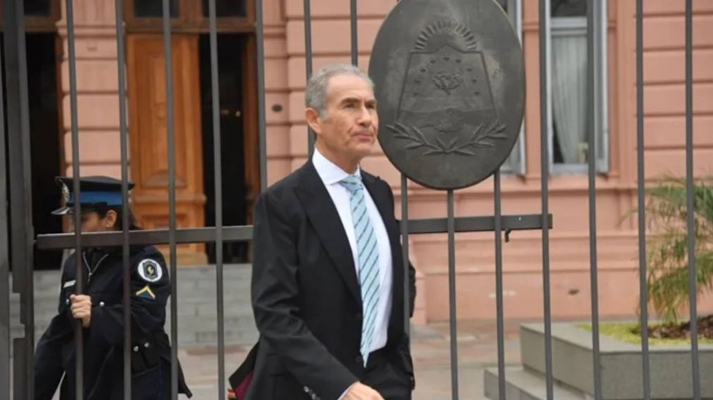 Javier Milei se reuni� con el gem�logo y fil�ntropo ingl�s Maurice Ostro.