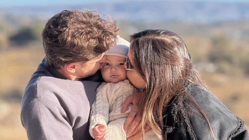La tierna producci�n de todos de Juli�n �lvarez y Emilia Ferrero con Amadeo.