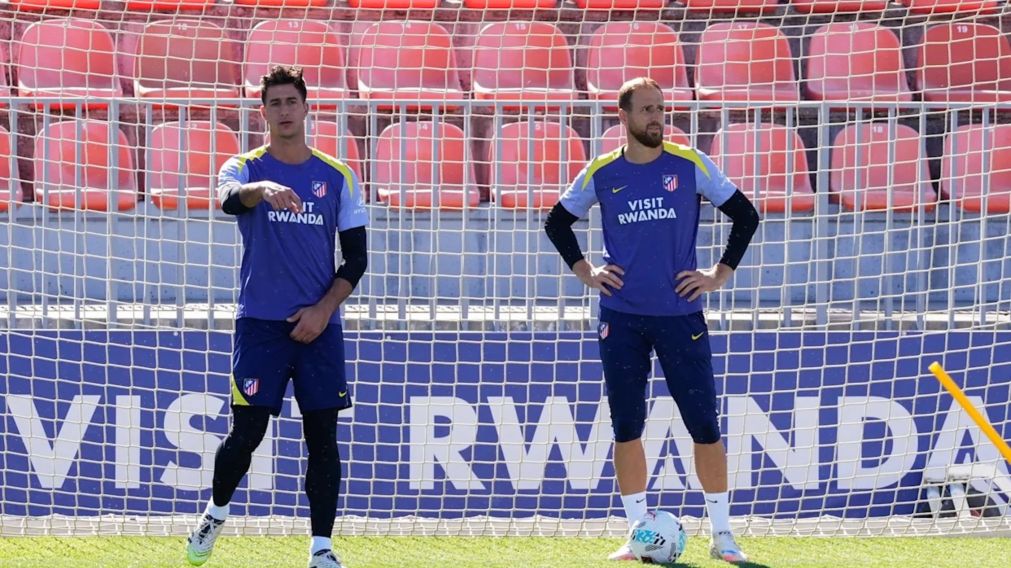 Juan Musso y Jon Oblak, uno de los dos se quedar� con el arco del Atl�tico de Madrid.