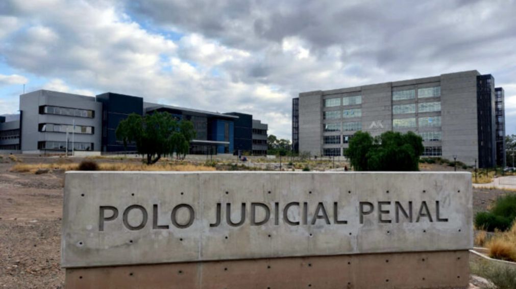 Tiene 14 a�os, est� embarazada y denunci� que fue violada por su primo de 20