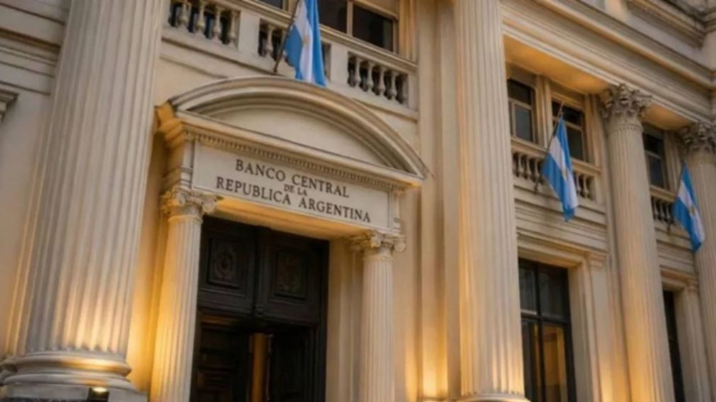 El BCRA compr� casi US$10.000 millones y anticip� una mayor acumulaci�n de reservas desde julio.