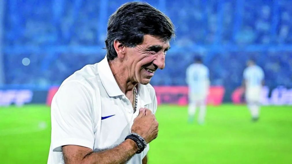 Gustavo Costas sigue en conflicto con Racing.