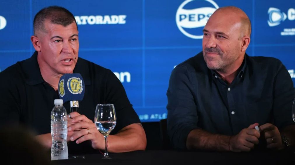 El presidente de Rosario Central ratific� a Jorge Almir�n e hizo una curiosa confesi�n: "Hasta mi mam�..."