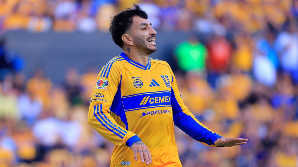 El delantero ve con buenos ojos regresar al país.