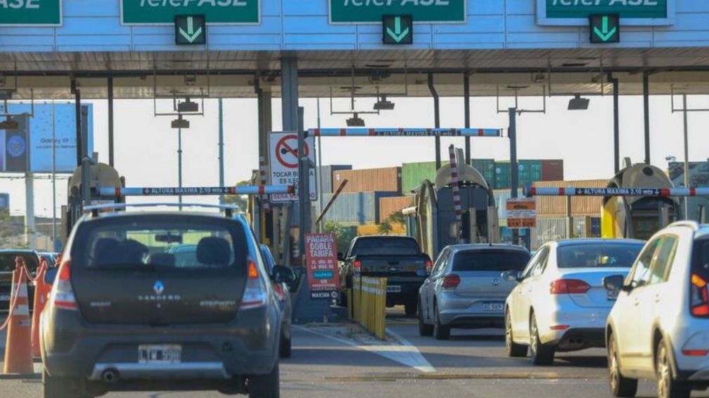Confirmaron que no se cobrará peaje en la Autopista Buenos Aires - La Plata este domingo por el velatorio del Indio Solari.