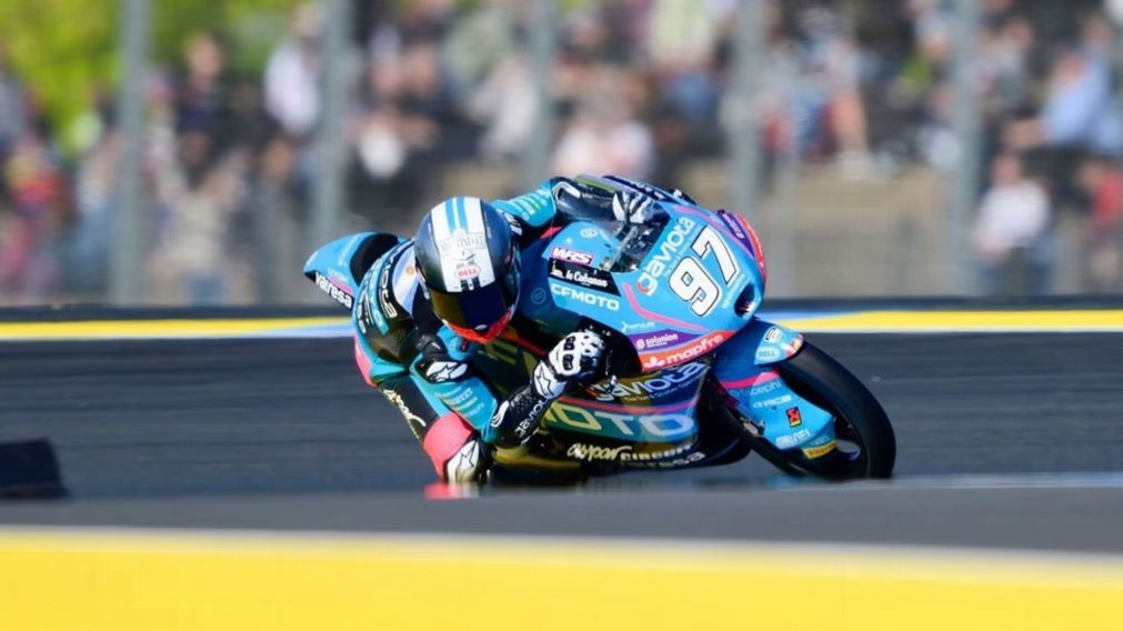 Marco Morelli remontó y terminó séptimo en Moto3.