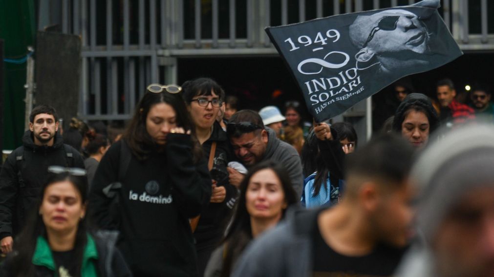 Hasta cu�ndo hay tiempo para despedir al Indio Solari (Pablo Vill�n/Cr�nica).