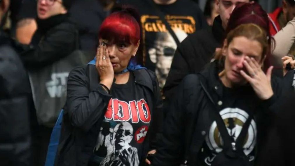 La familia del Indio Solari difundió un último mensaje tras la finalización del funeral (Imagen: Pablo Villán/Crónica).