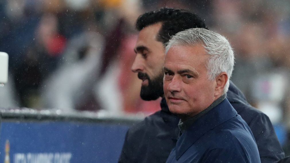 Benfica hizo oficial la salida de José Mourinho y el Real Madrid lo espera