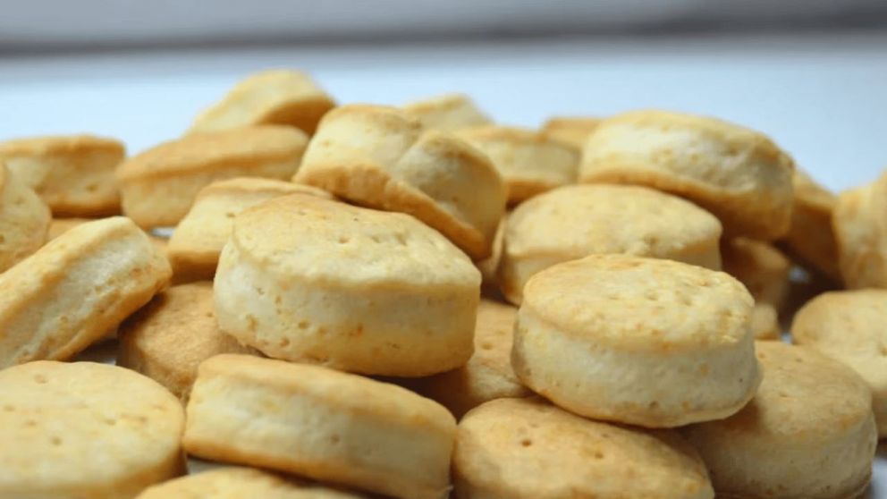 Receta de “falsos” bizcochitos para acompañar el mate.