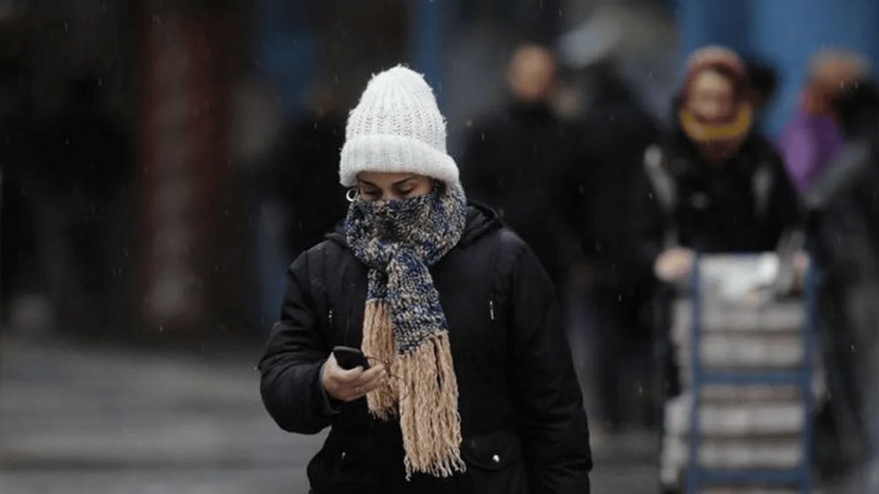 El pronóstico actualizó su reporte y prevé días aún más fríos en el AMBA, ¿cómo estará la temperatura día por día?