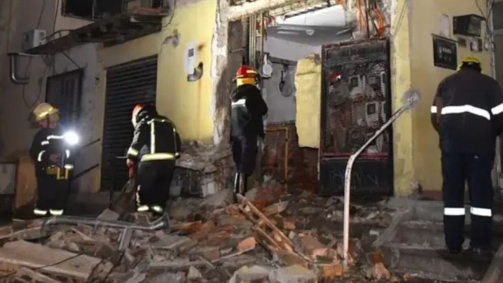 Un escape de gas sería el causante de la explosión del edificio en Florencio Varela (Gentileza:Cuatro medios).