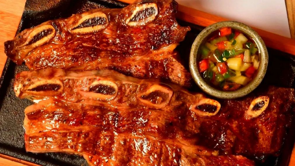 Esta carne económica se está ganando un lugar en la parrilla.