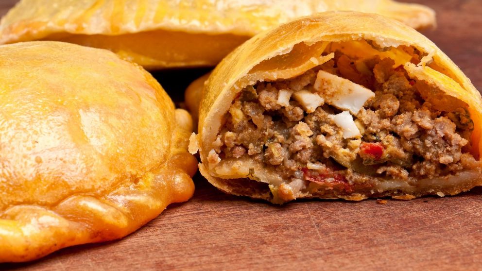 Cómo se originaron las empanadas argentinas y por qué son un ícono cultural.