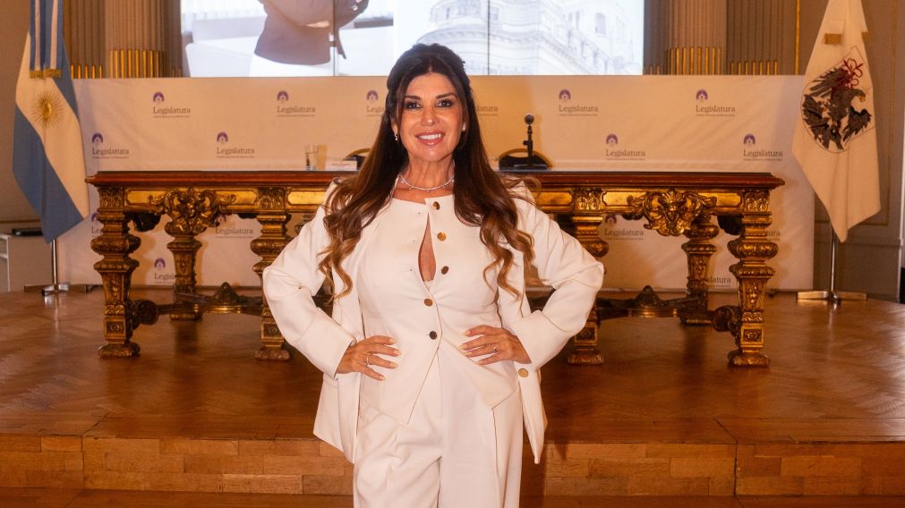Lina Anllo fue reconocida en la Legislatura porte�a por su trayectoria en desarrollo econ�mico y liderazgo femenino
