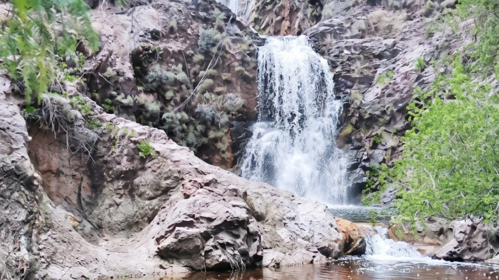 Las aguas cristalinas y el entorno agreste convierten a este paraje en uno de los secretos naturales m�s sorprendentes.
