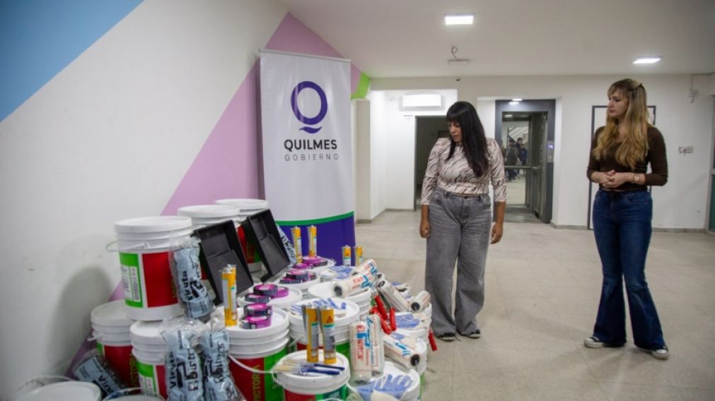 Quilmes fortalece a los clubes de barrio: entregaron materiales y equipamiento a cinco instituciones