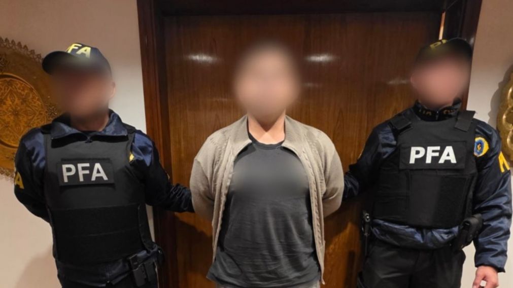 Este es el enfermero que resultó aprehendido por los investigadores policiales.