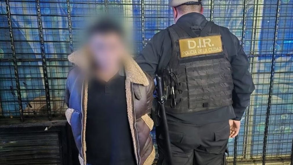 El ciudadano chileno de 23 a�os ten�a pedido de captura con una alerta roja emitida por Interpol.