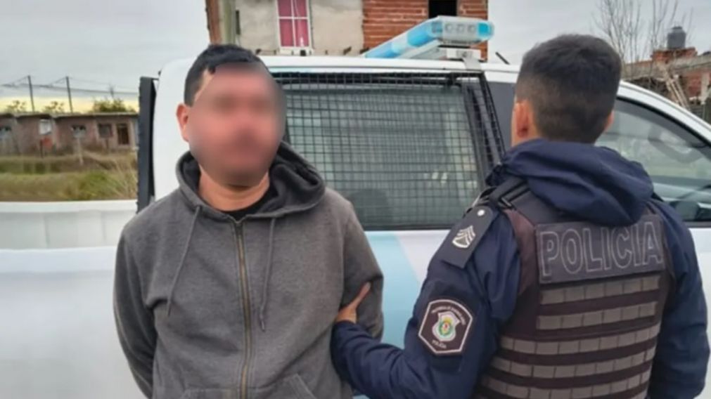 Este es el individuo que result� aprehendido por los investigadores policiales.