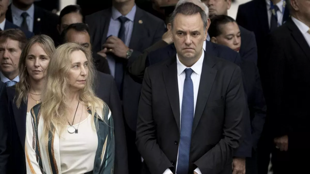 Revelan una fuerte discusión entre Adorni y el entorno de Karina Milei