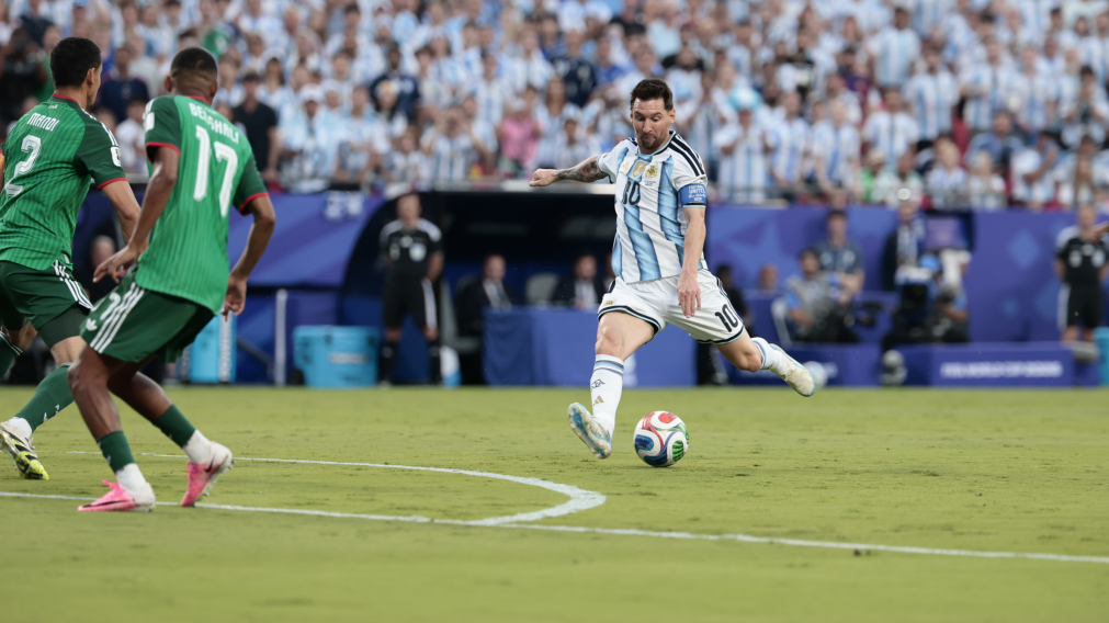 Con su hat-trick ante Argelia, Messi igualó a Klose como el máximo goleador en la historia de los Mundiales