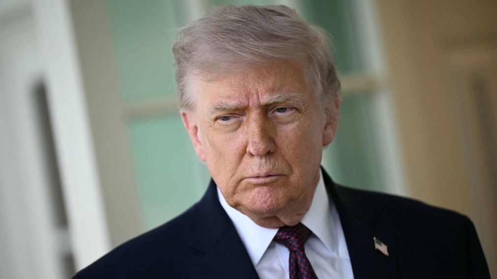 Por si no cumple el memor�ndum, Donald Trump amenaz� a Ir�n ante la cumbre de paz en Suiza.