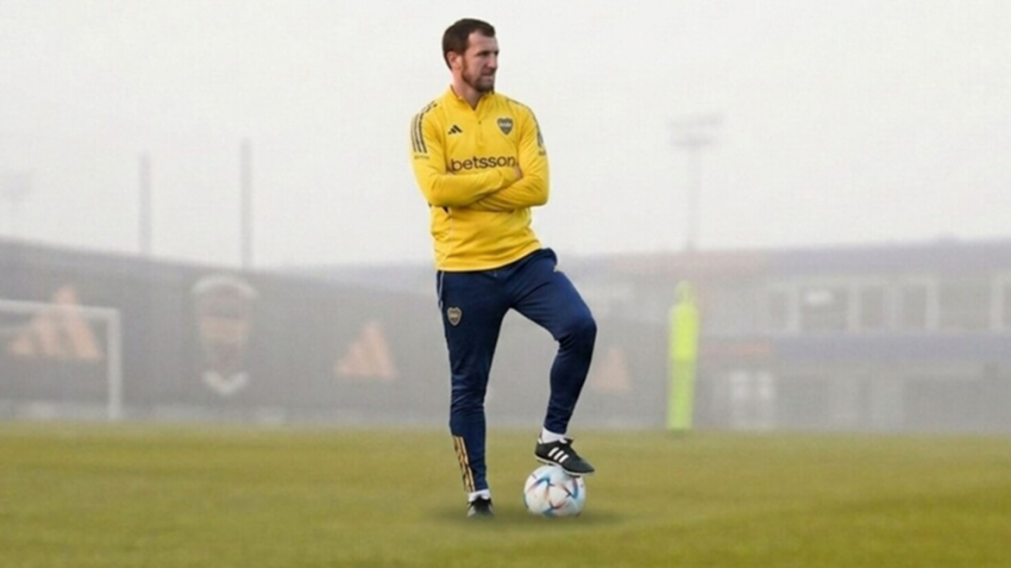 Arruabarrena arranc� su era en Boca con doble turno y ya defini� las primeras salidas