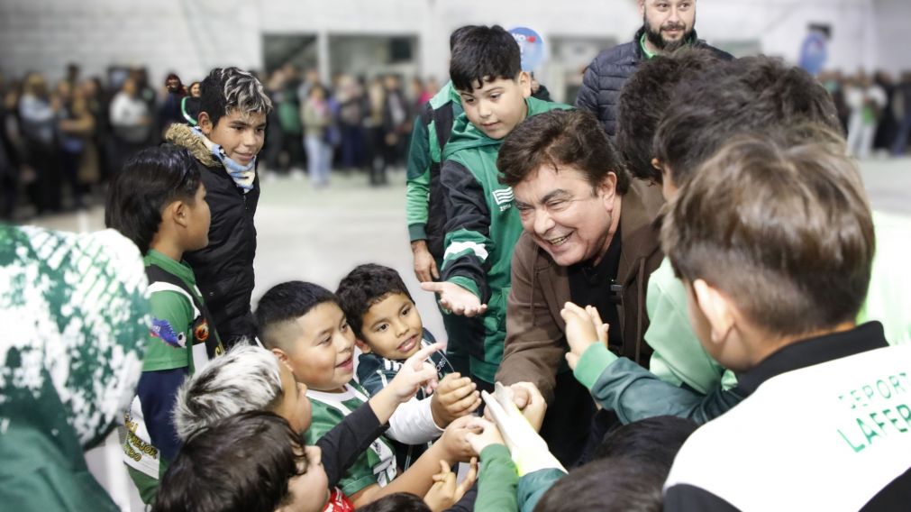 Fernando Espinoza destac� el rol de los clubes de barrio y los polideportivos para contener a chicos y j�venes