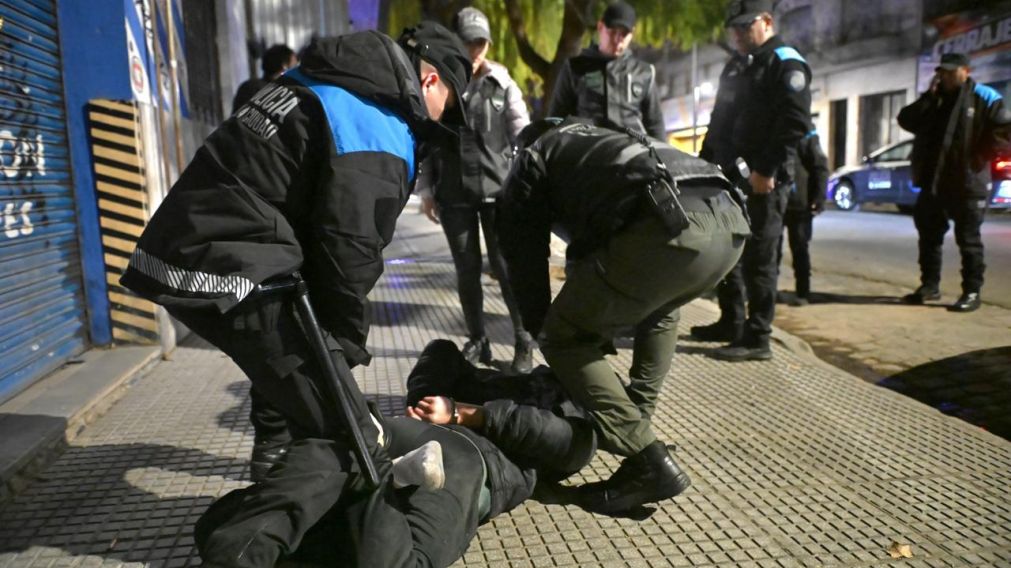 La Legislatura porteña aprobó la ley anti trapitos de Jorge Macri: cárcel de hasta 60 días y multas millonarias
