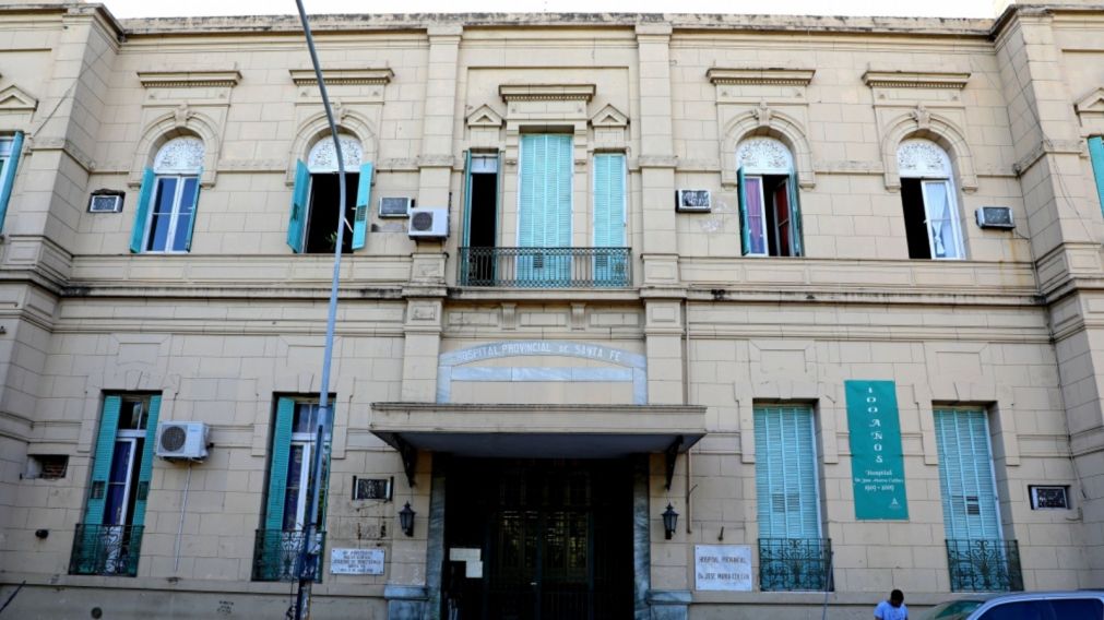 Emiliano Román falleció en este centro asistencial.