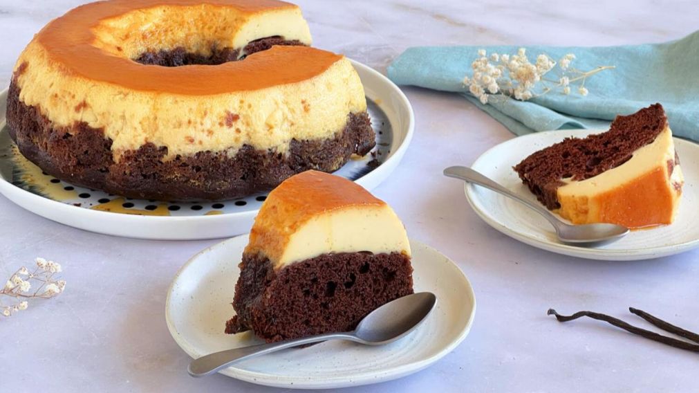 Cómo hacer la "torta imposible" o chocoflan: un postre que combina lo mejor de dos clásicos.