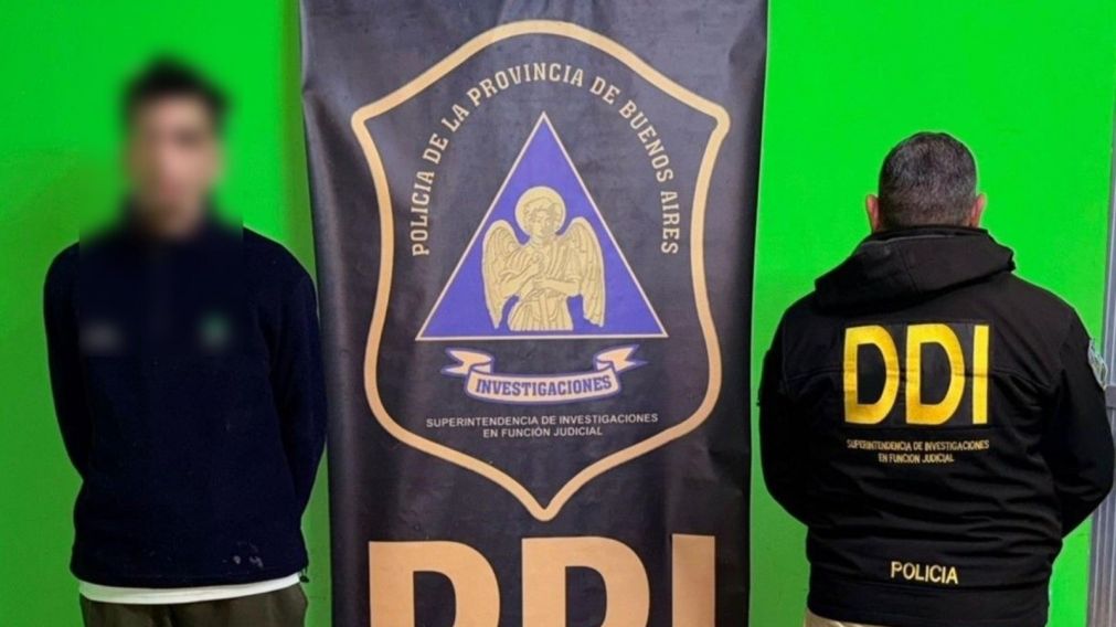 Este es el individuo que fue aprehendido por la policia.
