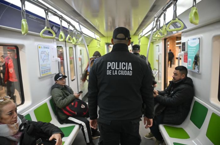 Megaoperativo policial en la Ciudad de Buenos Aires: ms de 1.100 efectivos blindaron los centros de trasbordo y las autopistas