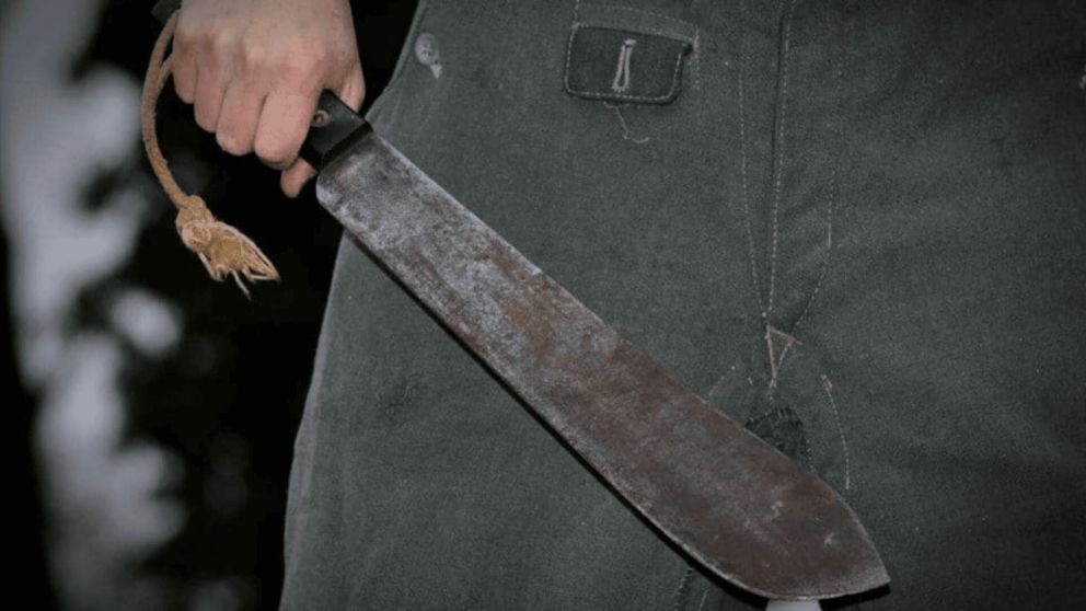 Un sujeto de 62 años fue detenido tras amenazar a sus padres con un machete.