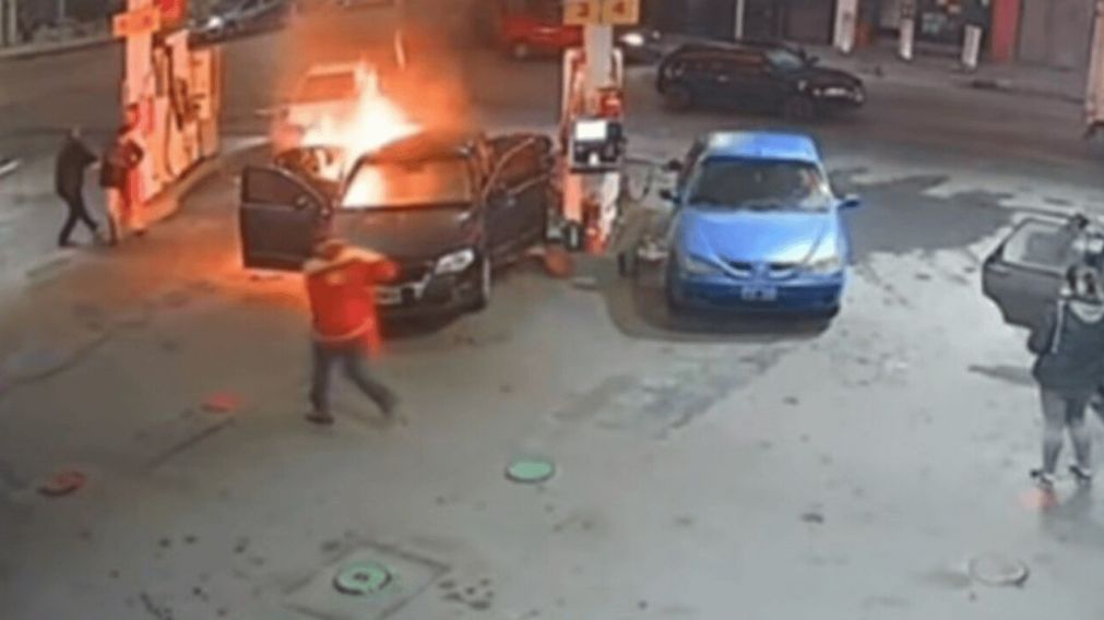 Pánico en estación de servicio de Entre Ríos (Captura de video).