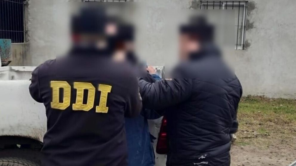 Este es el malviviente que culmin� aprehendido por los investigadores policiales.