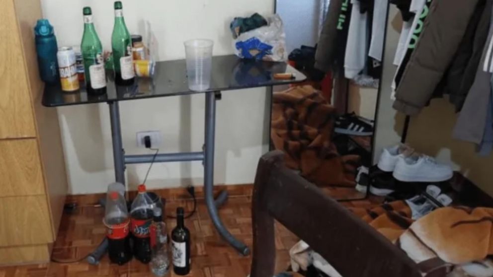 El interior del departamento en el que se produjo el trágico suceso.
